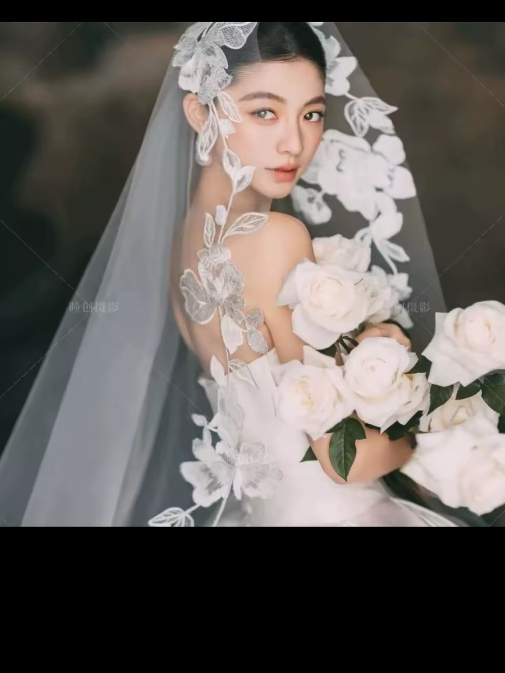 Elegant White Bridal Veil Intermission Length